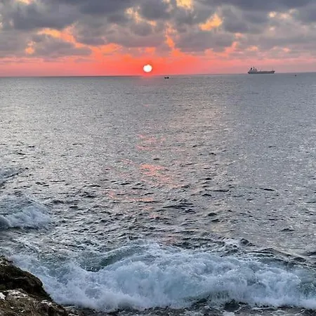 Sunset Modern 1 Bedroom Near The *