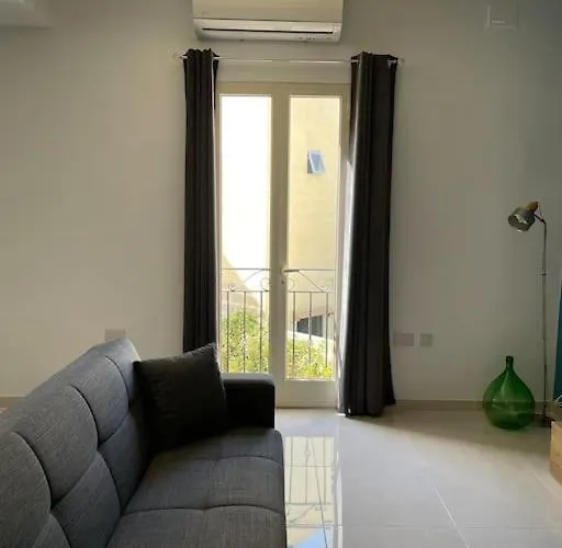 Sunset Modern 1 Bedroom Near The דירה Birżebbuġa