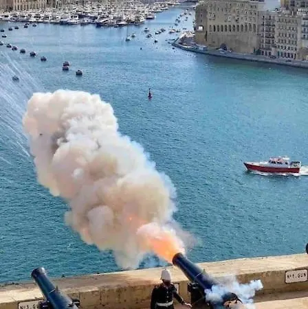 Apartment Sunset Modern 1 Bedroom Near The Birzebbuga