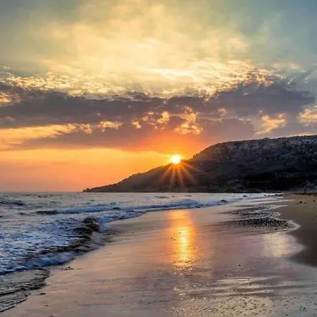 Sunset Modern 1 Bedroom Near The