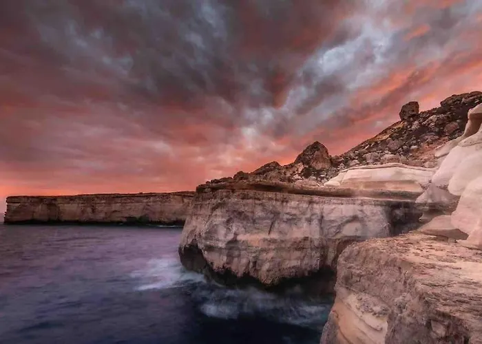 Sunset Modern 1 Bedroom Near The شقة