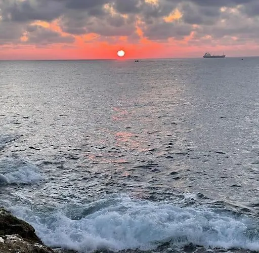 Sunset Modern 1 Bedroom Near The *